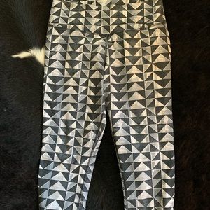 Nike Crop Leggings size M